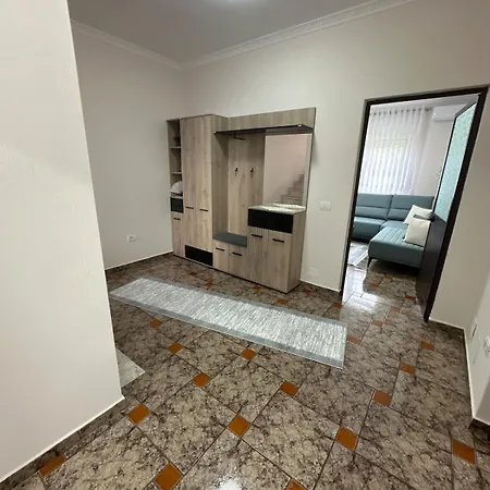 Appartement Cozy In Tirana, Albania